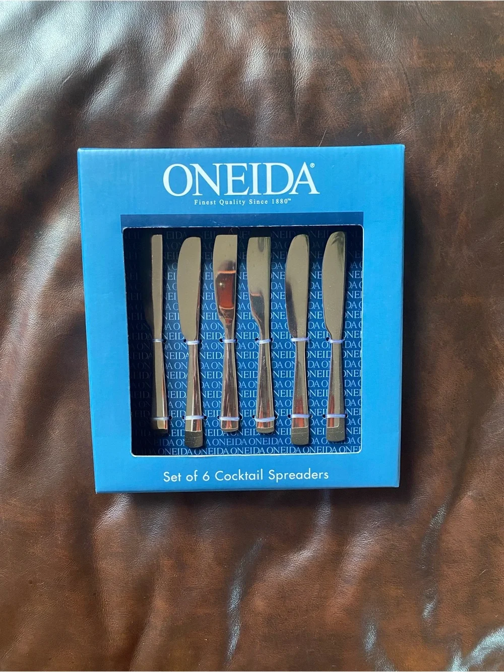 Oneida Mocha 6-Piece Cocktail Spreader Set 18/0 Stainless Steel NIB H098006K